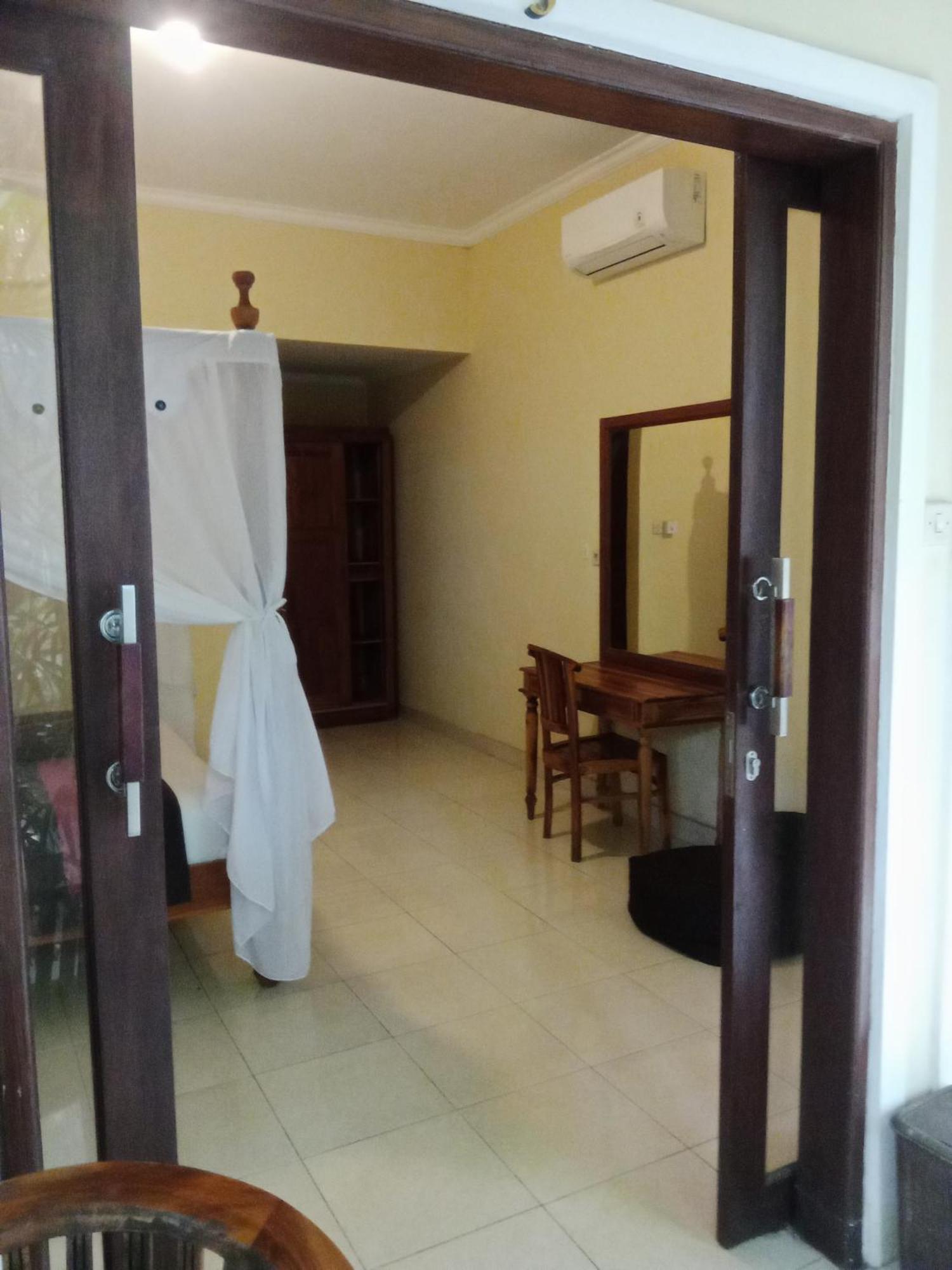 Pondok Aldi Hostel Amed Zewnętrze zdjęcie