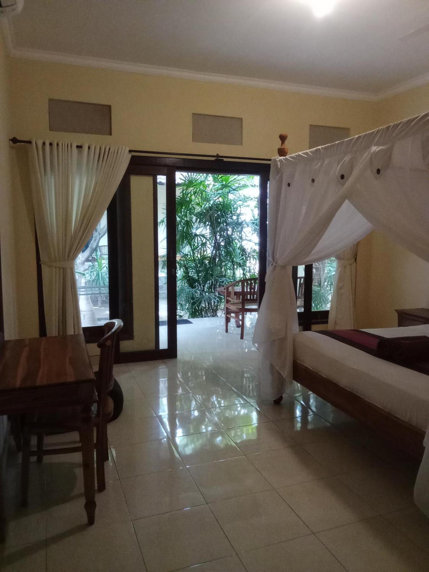 Pondok Aldi Hostel Amed Zewnętrze zdjęcie